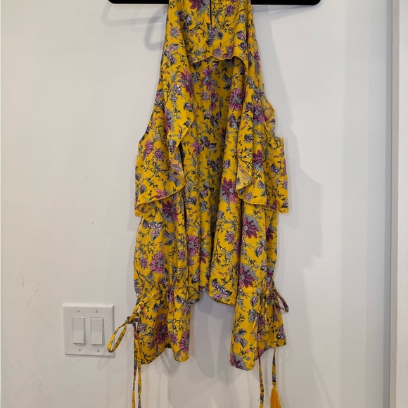 Boohoo Yellow Floral Cold Shoulder Ruffled Blouse - Picture 4 of 10